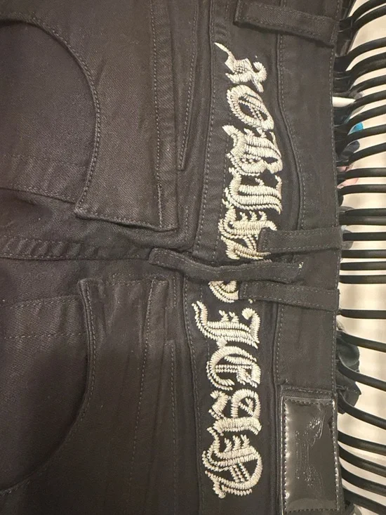 Robin Jeans - Picture 2 of 6